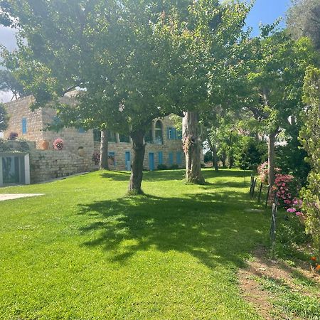 Hotel Al Bustan Beit Mery Exterior foto